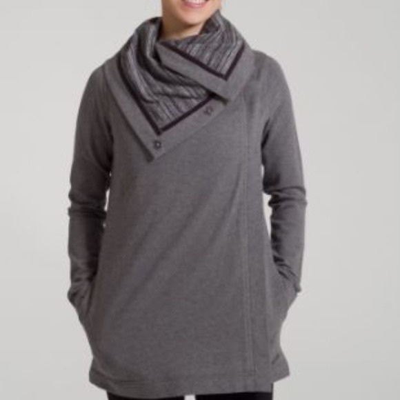 lululemon athletica Tops - Lululemon Gray Savasana Wrap Jacket Size 2 Preowned